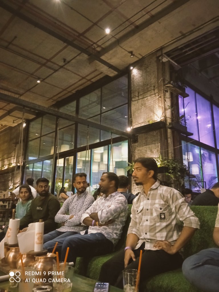 Pranay8051's tweet image. Witnessed smartphone excellence at the #Xiaomi15Ultra launch in FC Social Pune! Xiaomi is pushing boundaries once again! #Xiaomi15Ultra #Xiaomi15Series
