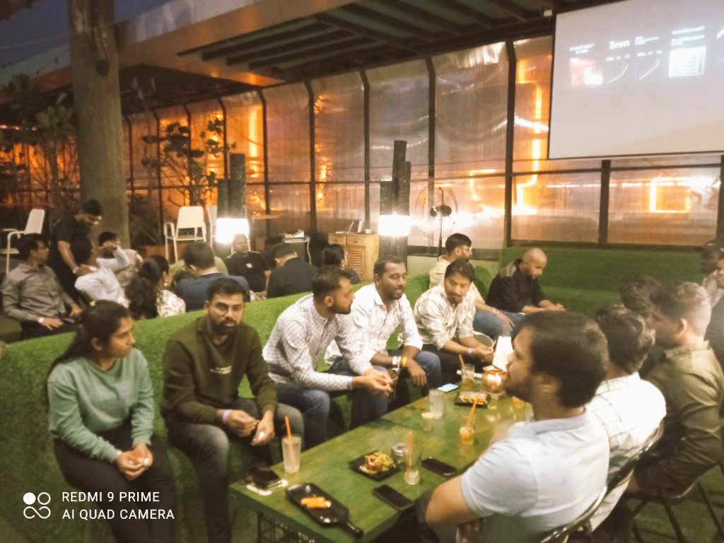 Pranay8051's tweet image. Witnessed smartphone excellence at the #Xiaomi15Ultra launch in FC Social Pune! Xiaomi is pushing boundaries once again! #Xiaomi15Ultra #Xiaomi15Series