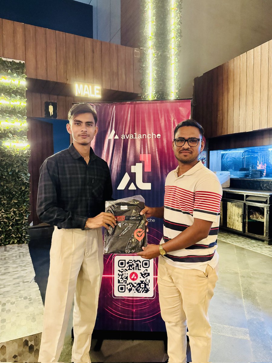 versatile_amit's tweet image. Feeling inspired after our first Web3 meet-up in Jabalpur! 🎊 

The turnout was phenomenal, and the vibes were unmatched! 

Huge thanks to Team @Avalanche_In and @team1IN for their support together, we&apos;re igniting a movement! 🚀💙