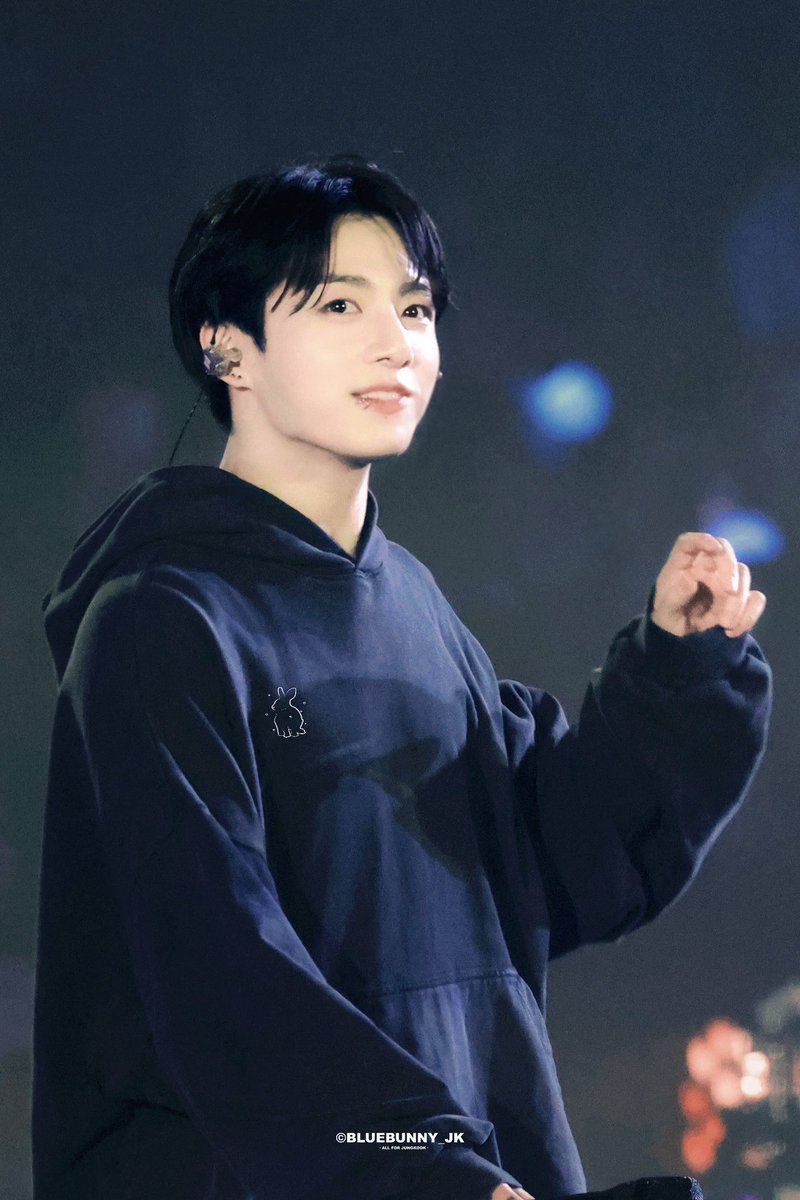 D-100🩵🐰⏳

#정국 #JUNGKOOK