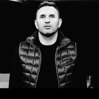_Turansports's tweet image. Carlos Cuesta'nın gram suçu yok. Tüm suç stoper bile oynayamayan adamı sol beke atan hocanındır. En kısa zamanda gidersin inşallah. #Okanburukistifa
