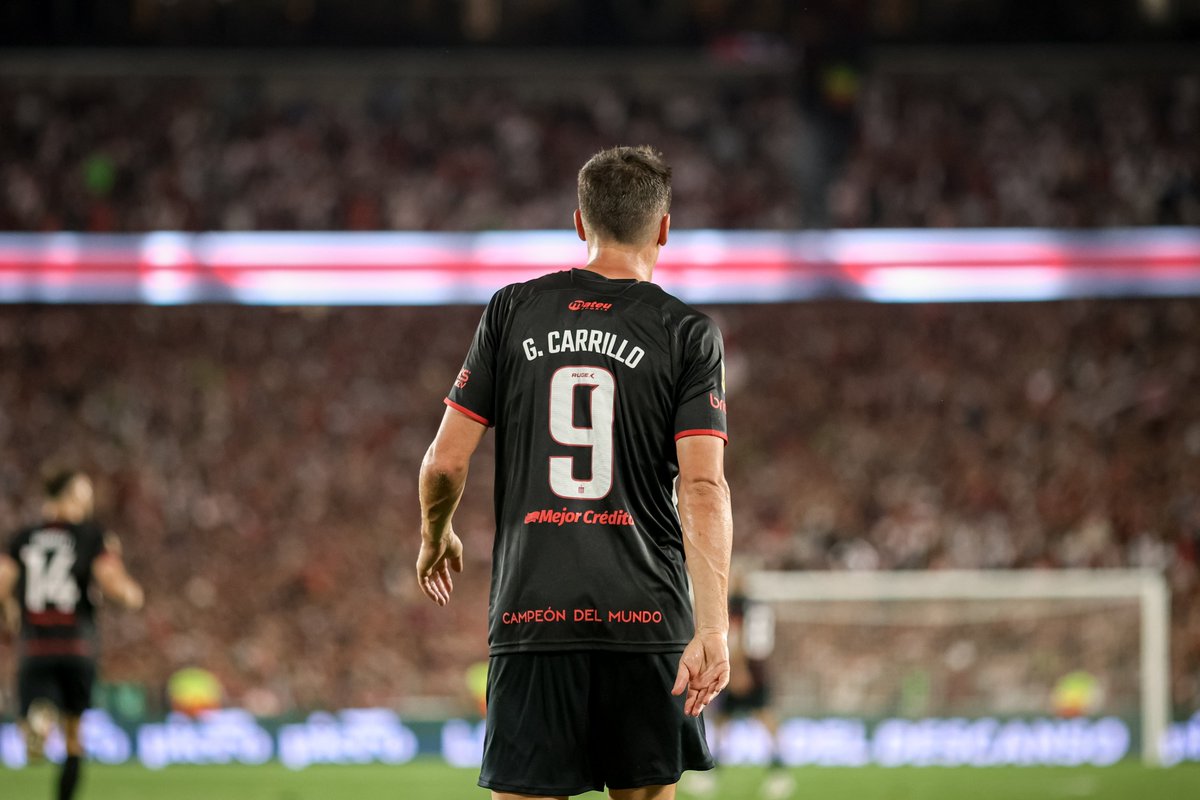 EdelpOficial's tweet photo. Delantero completo 9️⃣🔝 https://t.co/99Drnek4OV