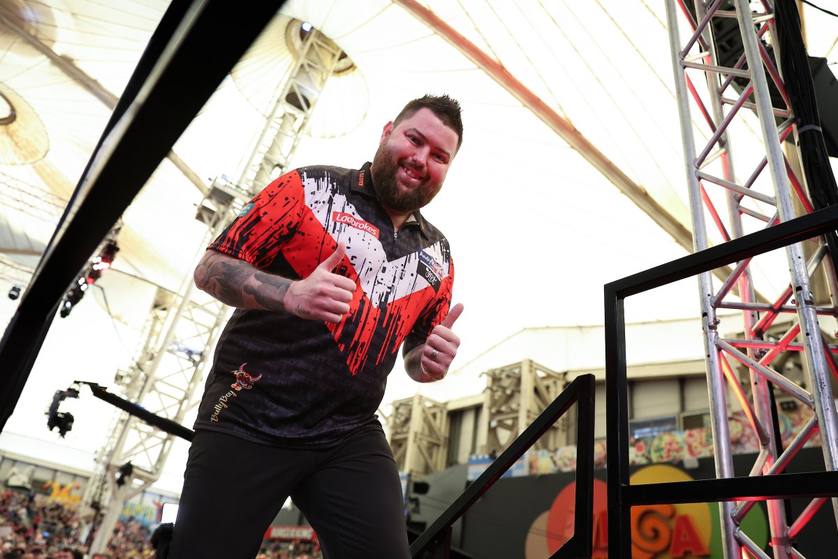 Michael Smith's UK Open campaign is ended at the quarter-final stages by Jonny Clayton. Great to see Michael Smith getting back his best this weekend! 

✅ 10-6 Doets
✅ 10-7 Razma
✅ 10-3 Van den Bergh
❌ 8-10 Clayton

#Darts #UKOpen