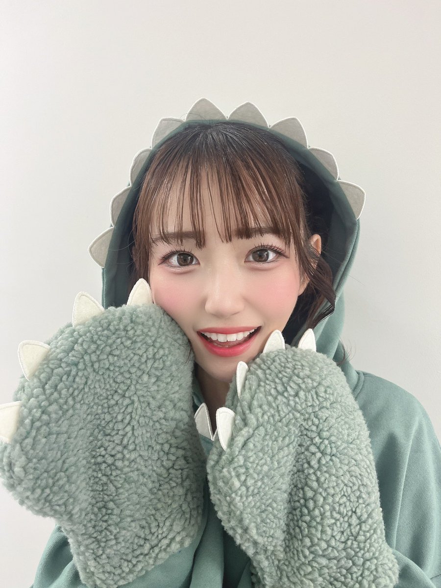 がおーっ🦖 #すいすて #パーカー