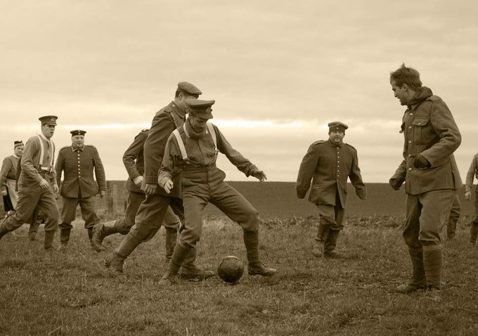 oltsport_'s tweet photo. The Day the Guns Fell Silent: Christmas 1914

A THREAD 🧵🧵🧵BY @blaugran_corner 

A NECESSARY READ FOR EVERYONE (FOOTBALL FAN OR NOT) https://t.co/vpYGPqKQXs