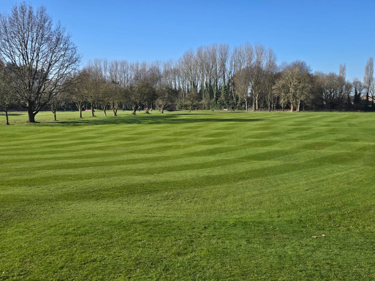 Wow course is looking great..😍⛳️🏌️‍♂️

#fairways #derbygolf #linkgolfuk #sundaygolf