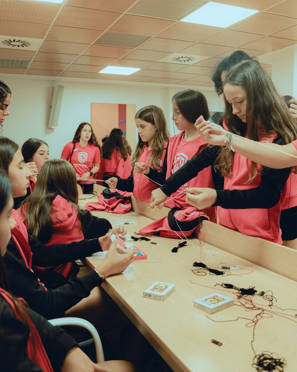 Campus de Tecnificación Aginagalde (@caginagalde) on Twitter photo 🤝 En <a href="/CAginagalde/">Campus de Tecnificación Aginagalde</a> no solo se disfruta del balonmano, también se hacen amigos para toda la vida.
💙 Estos momentos de deporte, risas y esfuerzo crean lazos que duran para siempre.
🤩 ¡Ven a vivirlo tú también! ¡Nos vemos este verano!
#CampusAginagalde #VIIEdición 🤝 En <a href="/CAginagalde/">Campus de Tecnificación Aginagalde</a> no solo se disfruta del balonmano, también se hacen amigos para toda la vida.
💙 Estos momentos de deporte, risas y esfuerzo crean lazos que duran para siempre.
🤩 ¡Ven a vivirlo tú también! ¡Nos vemos este verano!
#CampusAginagalde #VIIEdición