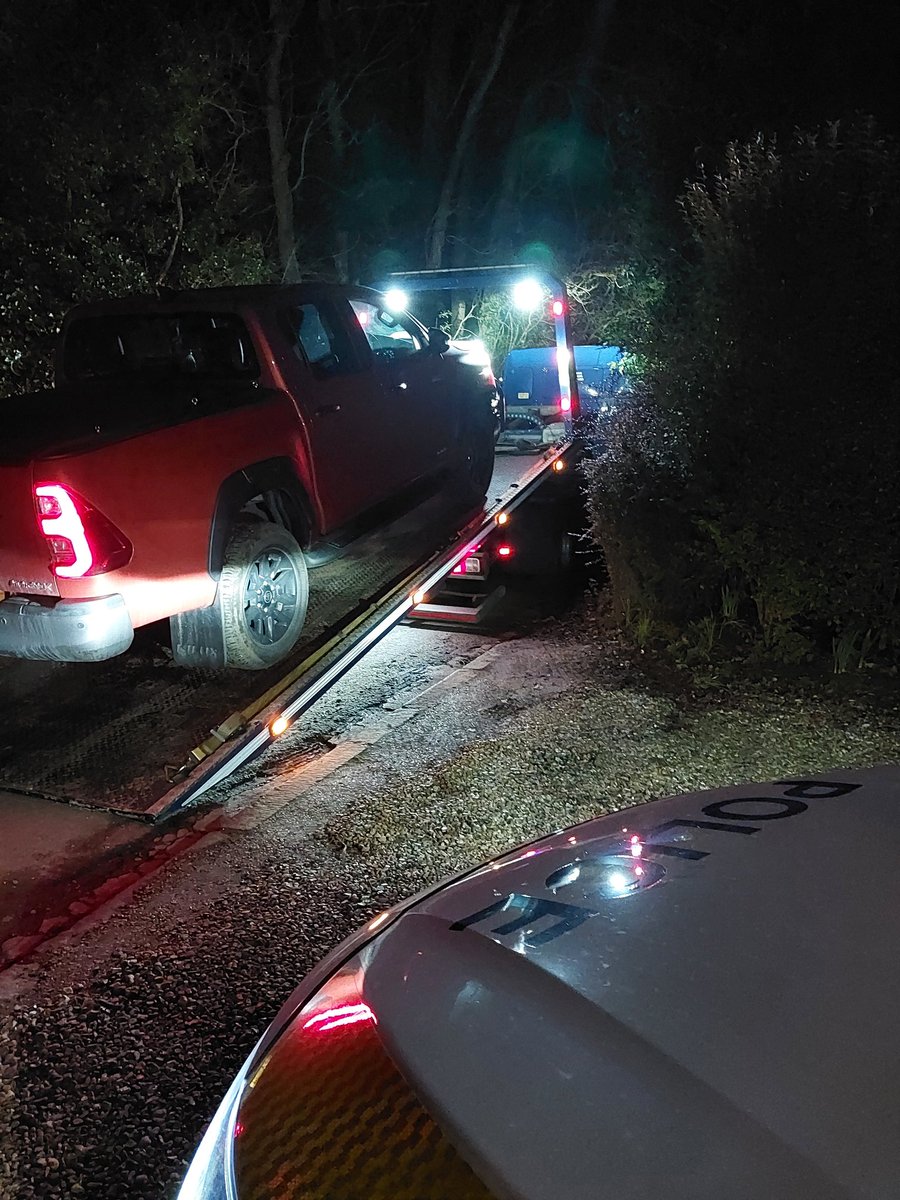 Within 2 minutes of this vehicle being reported #Stolen in #Swanley, #NeighbourhoodTaskForce patrols got behind. Suspects didn't fancy a #Pursuit &amp; abandoned the vehicle, being recovered for #Forensics. If you see a crime, report it as soon as you can, so we can act. ^JP