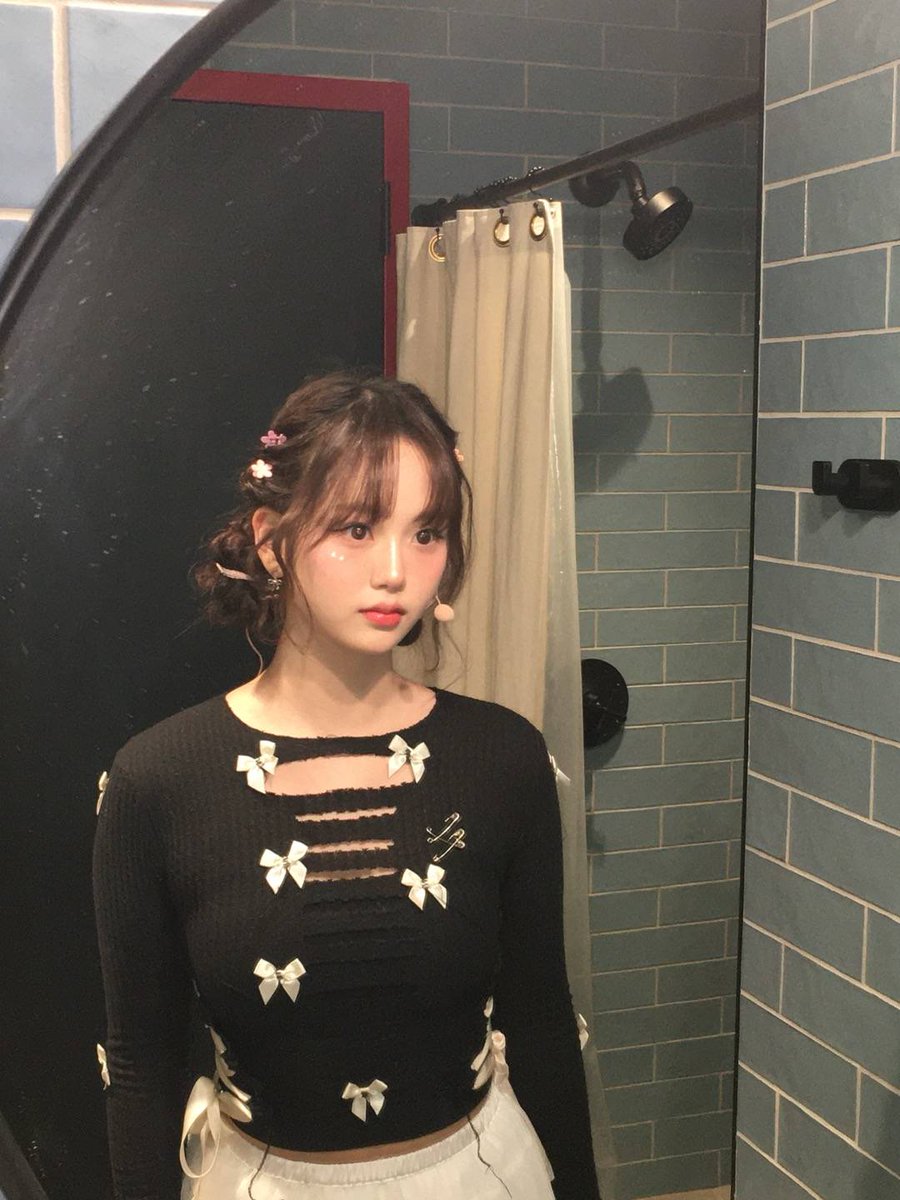 triplescosmos's tweet photo. To be young and in love in New York City 🇺🇸

#tripleS #트리플에스 #トリプルS
#トリプルエス #トエス
#SeoAh #서아 #ソア https://t.co/TBPQjVM6Ak