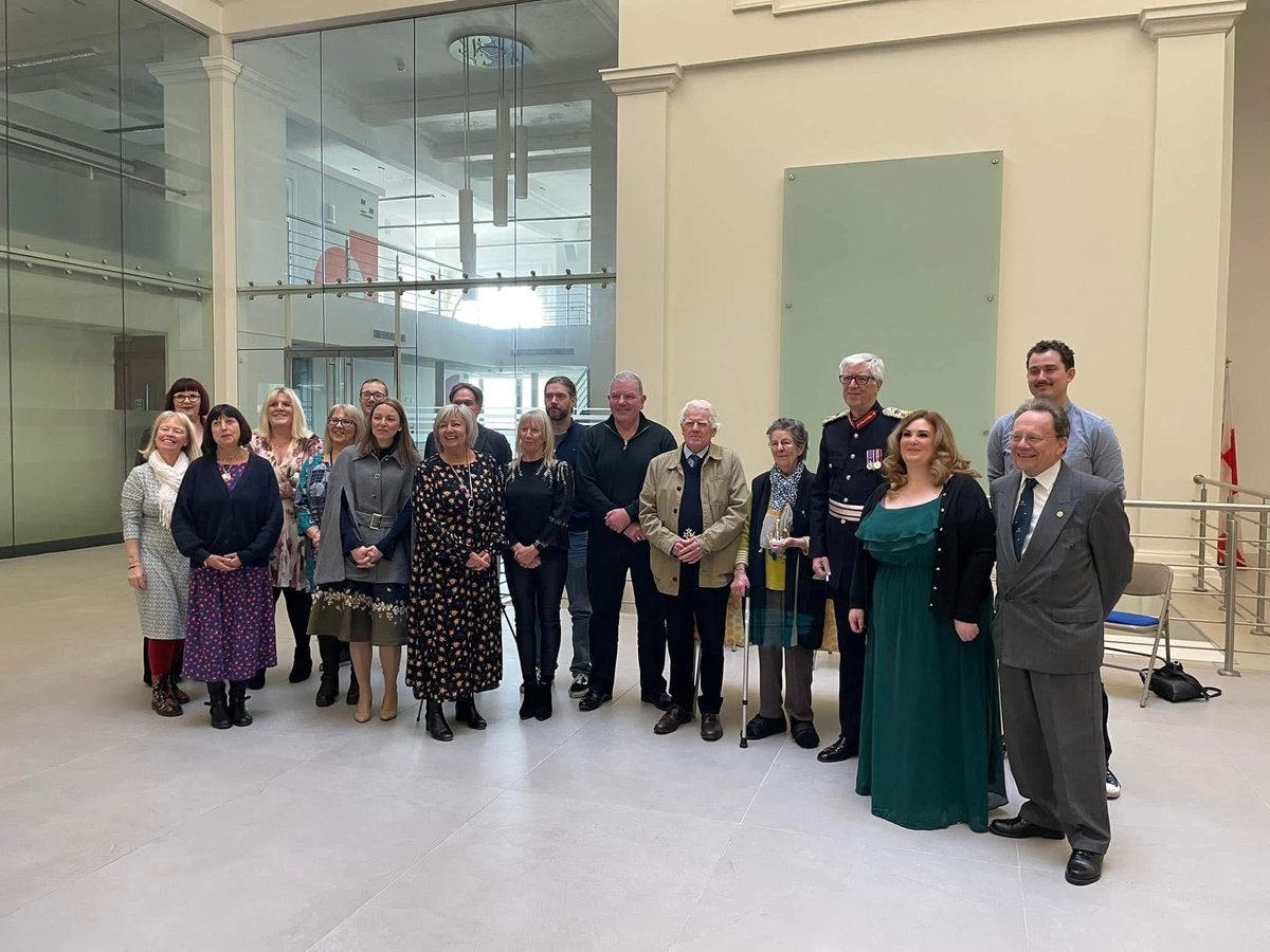 Yesterday I was so proud and delighted to receive the Kings Award for Voluntary Service on behalf of <a href="/Sams_Liverpool/">Samaritans Liverpool and Merseyside</a> Samaritans Liverpool and Merseyside. Thank you soo much to all those involved 💚💚💚 #kavs2024