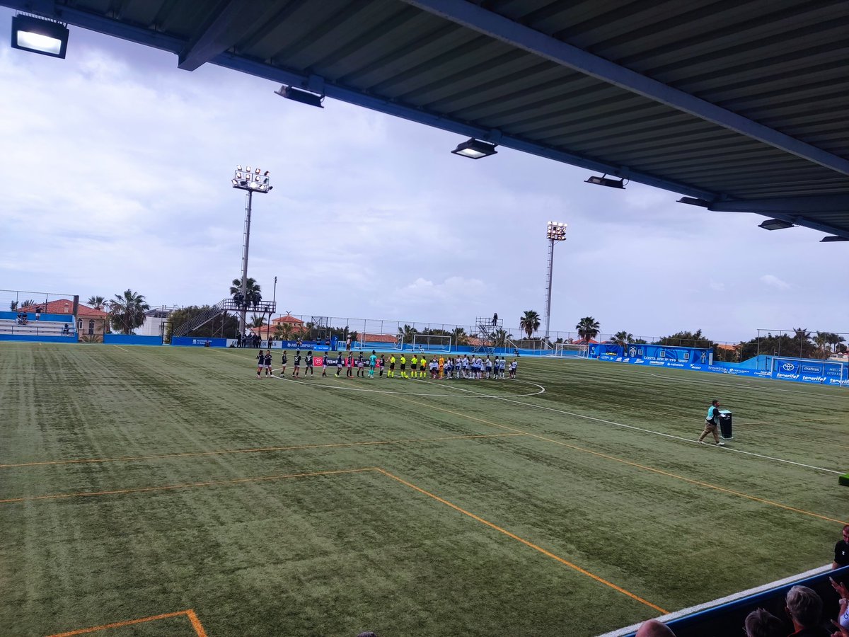 Hoy venimos al sur con la familia a ver al @UDCATenerife . Apoyando al equipo y a mi "hermano" <a href="/JuniorPortero/">JUNIOR EdP</a>