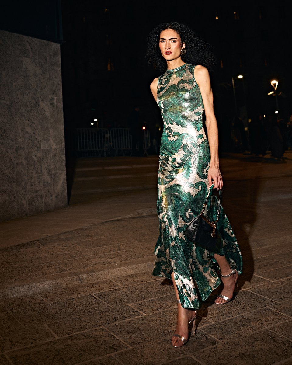 Special guests and friends of the house arriving at the #EtroMagma Fall Winter 2025-26  fashion show.

#Etro #EtroFW25 #EtroMagma