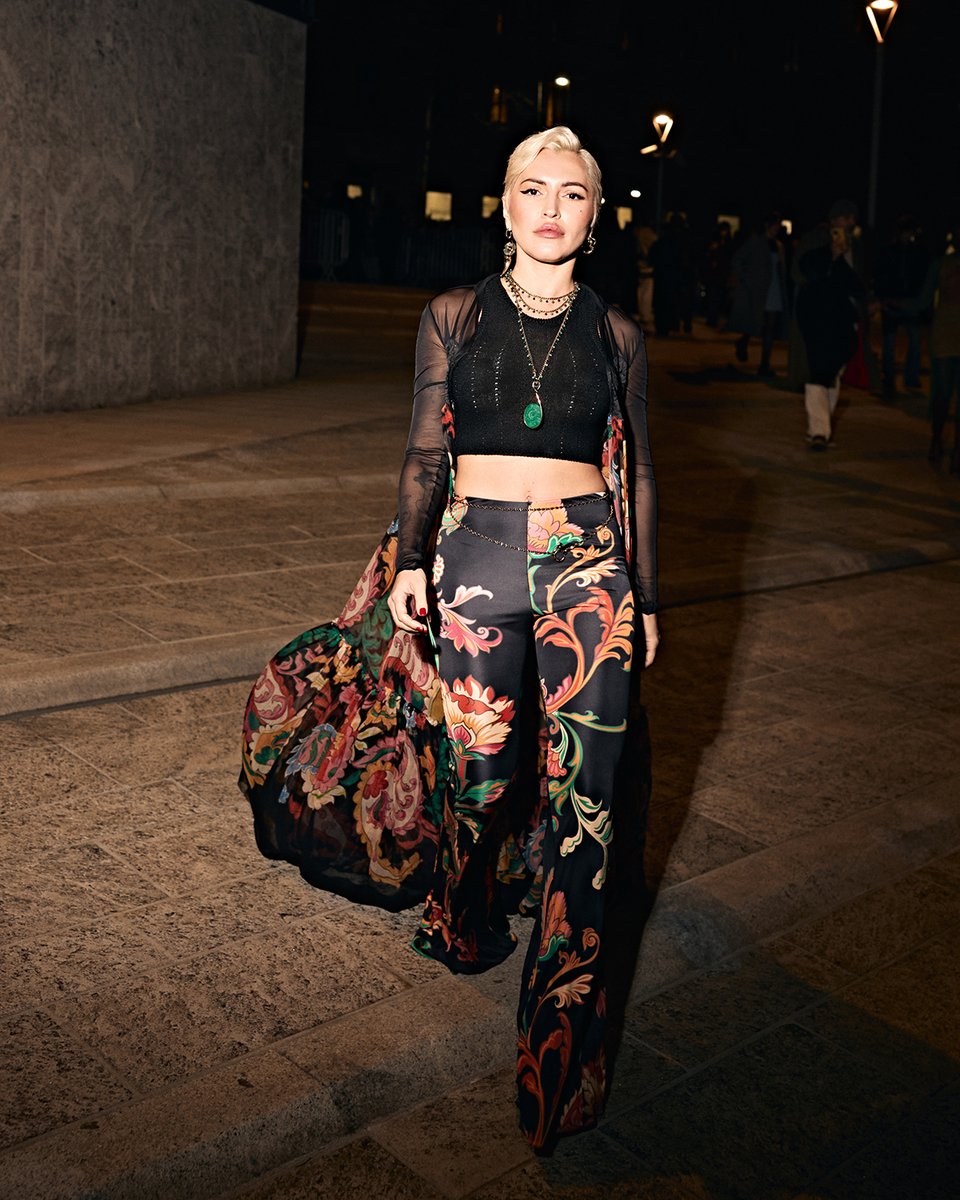 Special guests and friends of the house arriving at the #EtroMagma Fall Winter 2025-26  fashion show.

#Etro #EtroFW25 #EtroMagma