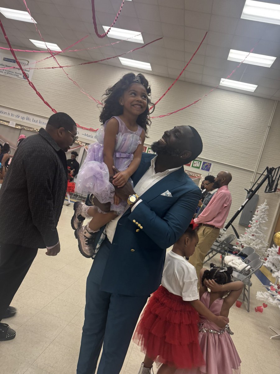 iamedvante's tweet image. Daddy daughter dance with my princess