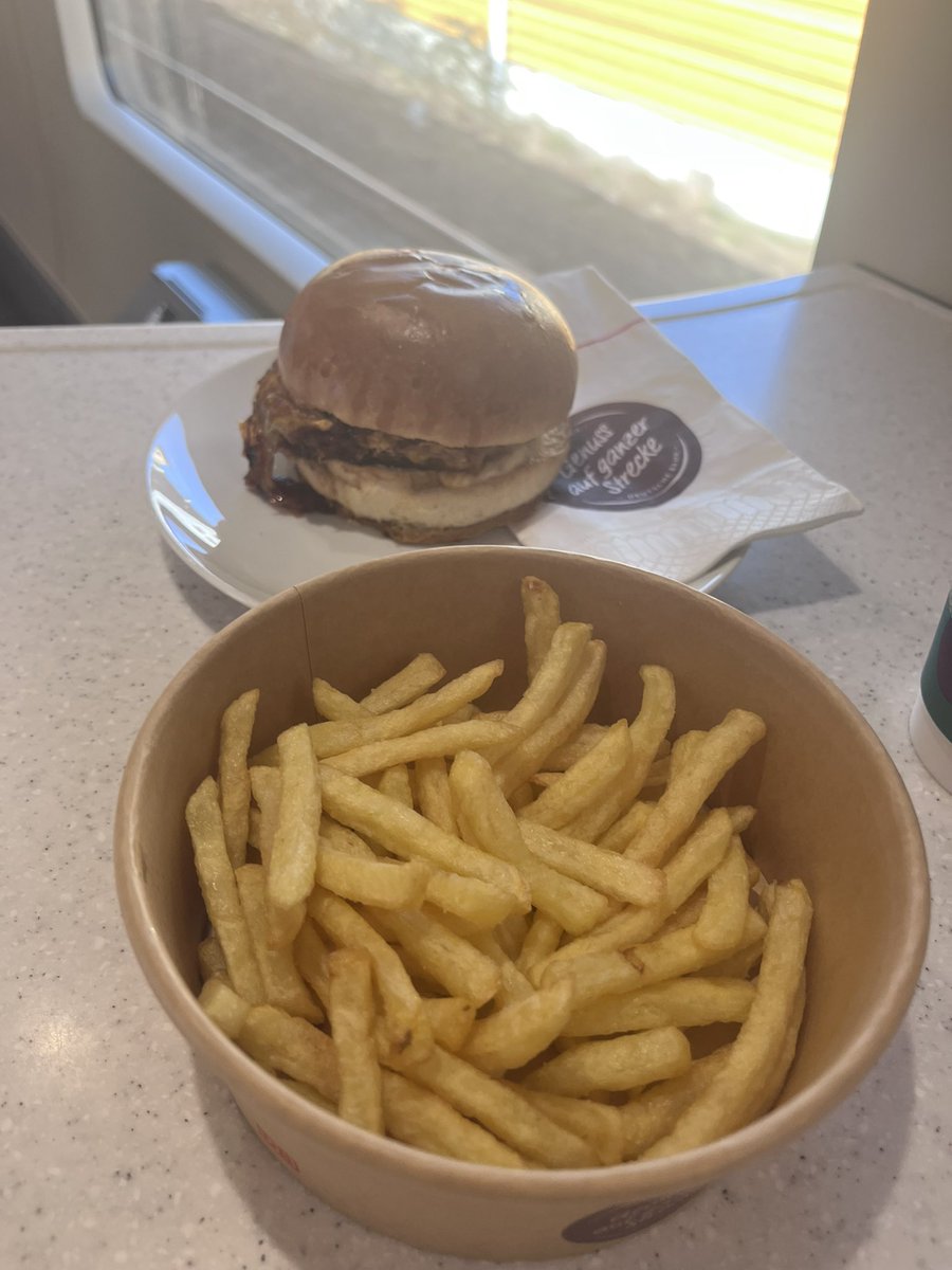 Der neue Cheeseburger im ICE-Resturant