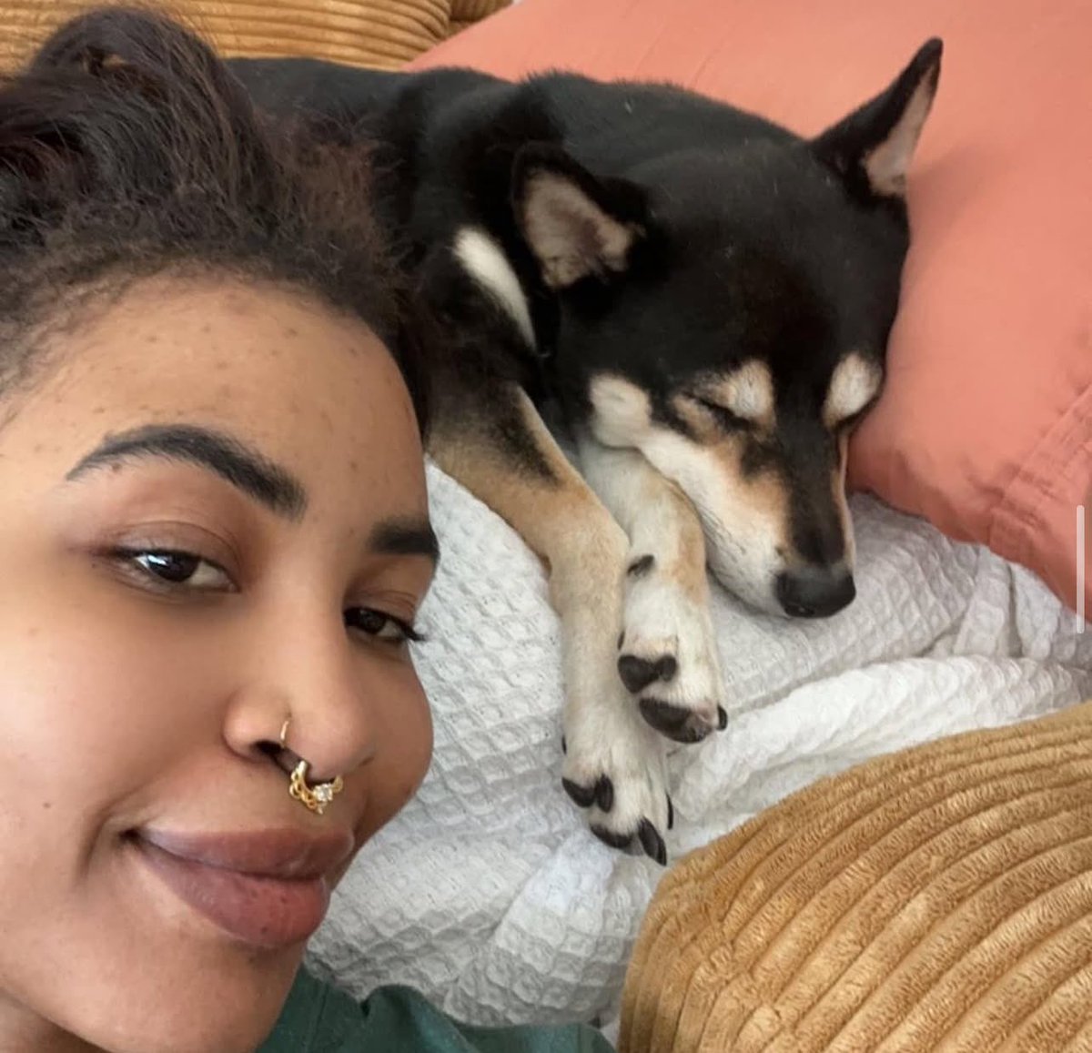 Just Me and my pet bored asf 🥱