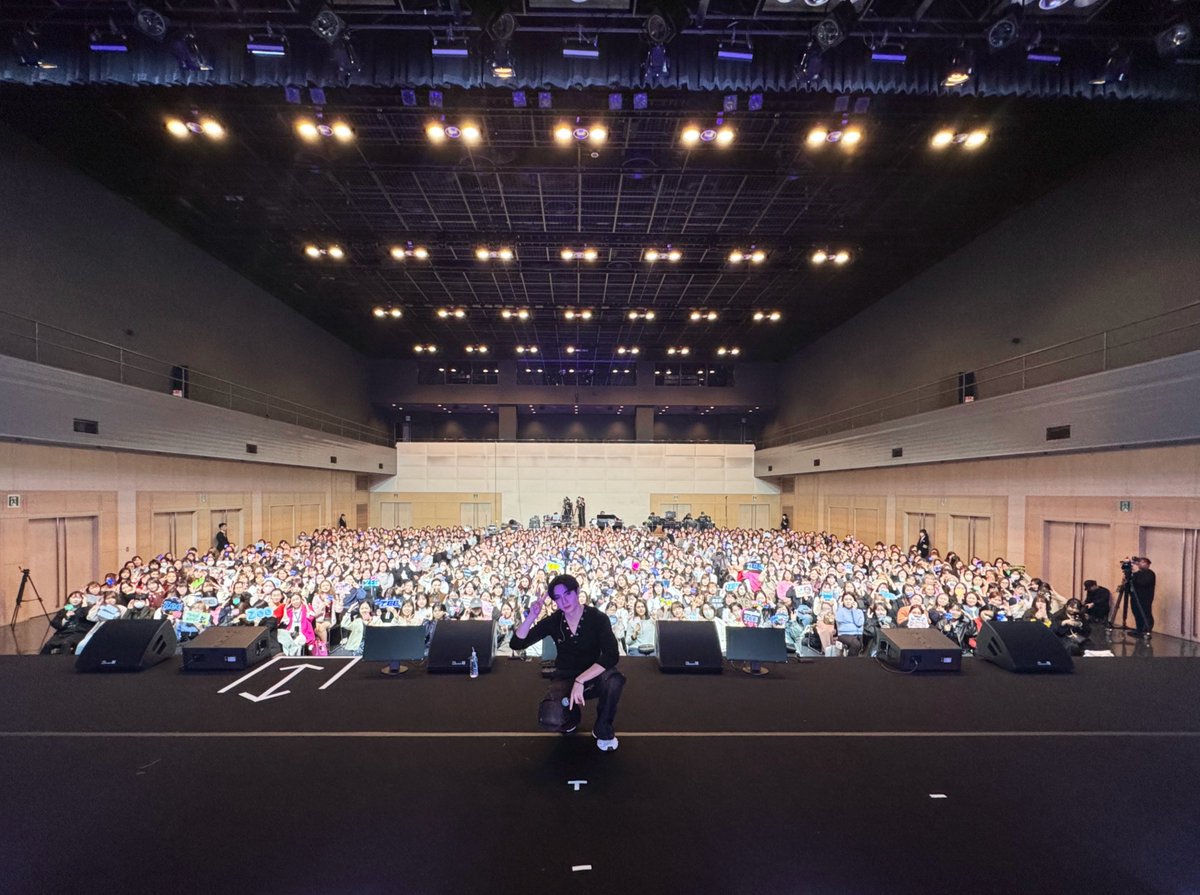 DomundiTV's tweet photo. จบลงไปแล้วสำหรับ ZEE PRUK 1ST FAN MEETING “ZEE YOU IN JAPAN”
ขอขอบคุณแฟน ๆ ทุกคนที่มาร่วมสร้างความทรงจำแสนพิเศษไปด้วยกัน รวมถึงแฟน ๆ ที่ส่งกำลังใจมาให้ “ซี” @zee_pruk ในวันนี้ด้วยนะคะ 🥰
ขอขอบคุณทุกกำลังใจและทุกการสนับสนุนที่มอบให้ซีเสมอมาค่ะ 🫶🏻
✨️
#ZeePruk1stFMinJapan1
#ZeePruk1stFMinJapan2