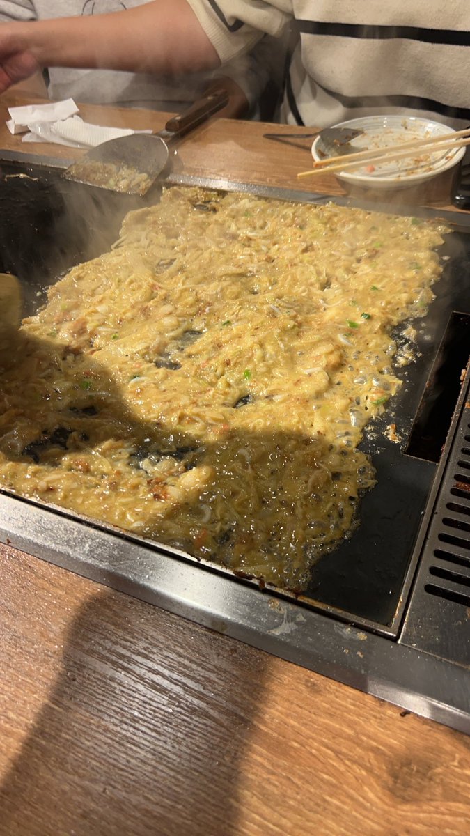 もんじゃ焼き食べ放題してきたー
友達がもんじゃ作るのうまくて感動した。