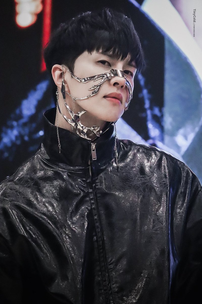 250302 베이징 팬싸

살려주세요…🖤🍷
#켄 #이재환 <a href="/jaehwany0406/">VIXX_KEN</a>