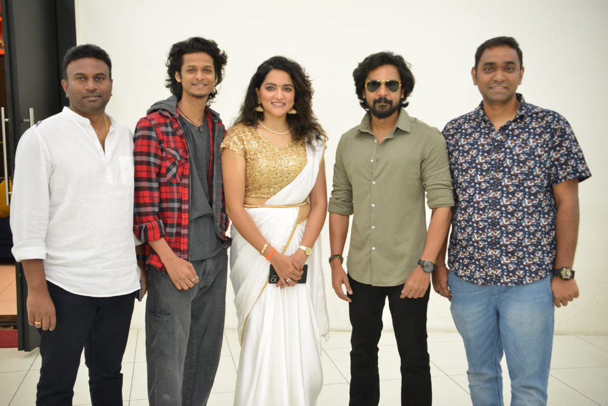 ಟ್ರೇಲರ್ ನಲ್ಲೇ ಕುತೂಹಲ ಮೂಡಿಸಿದೆ ಸುಕೃತ ವಾಗ್ಲೆ ಅಭಿನಯದ "ಕಪಟಿ". .

 ದಯಾಳ್ ಪದ್ಮನಾಭನ್ ನಿರ್ಮಾಣದ ಈ ಚಿತ್ರ ಮಾರ್ಚ್ 7 ರಂದು ತೆರೆಗೆ 

#KAPATI #dayalpadmanaban #sukruthawagle    <a href="/dayalpadmanaban/">filmmakerdayal</a>  <a href="/WAGLESUKRUTHA/">SUKRUTHA WAGLE</a>  #popcornkannada