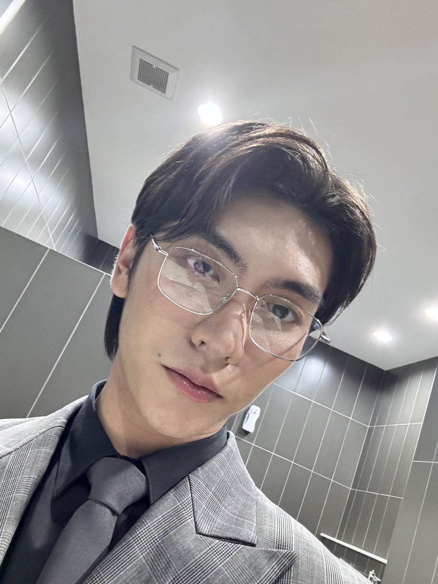 Bossckm_'s tweet photo. บอสเซอร์เอาไงดีวันนี้ 

TBNW EPISODE NINE
#TheBoyNextWorldEP9 https://t.co/cIjxl4SkEE