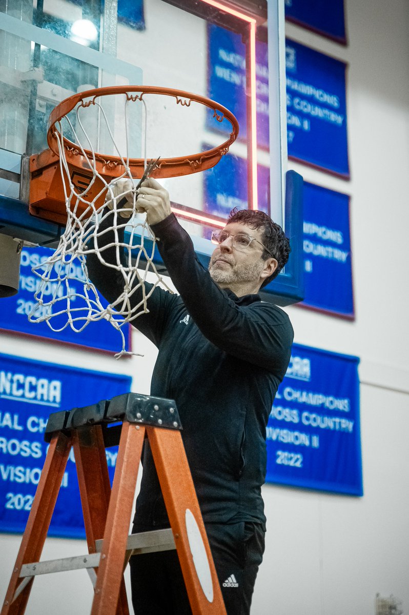 tonywmiller's tweet image. Back-to-back... ✂️
This time, with my little guy