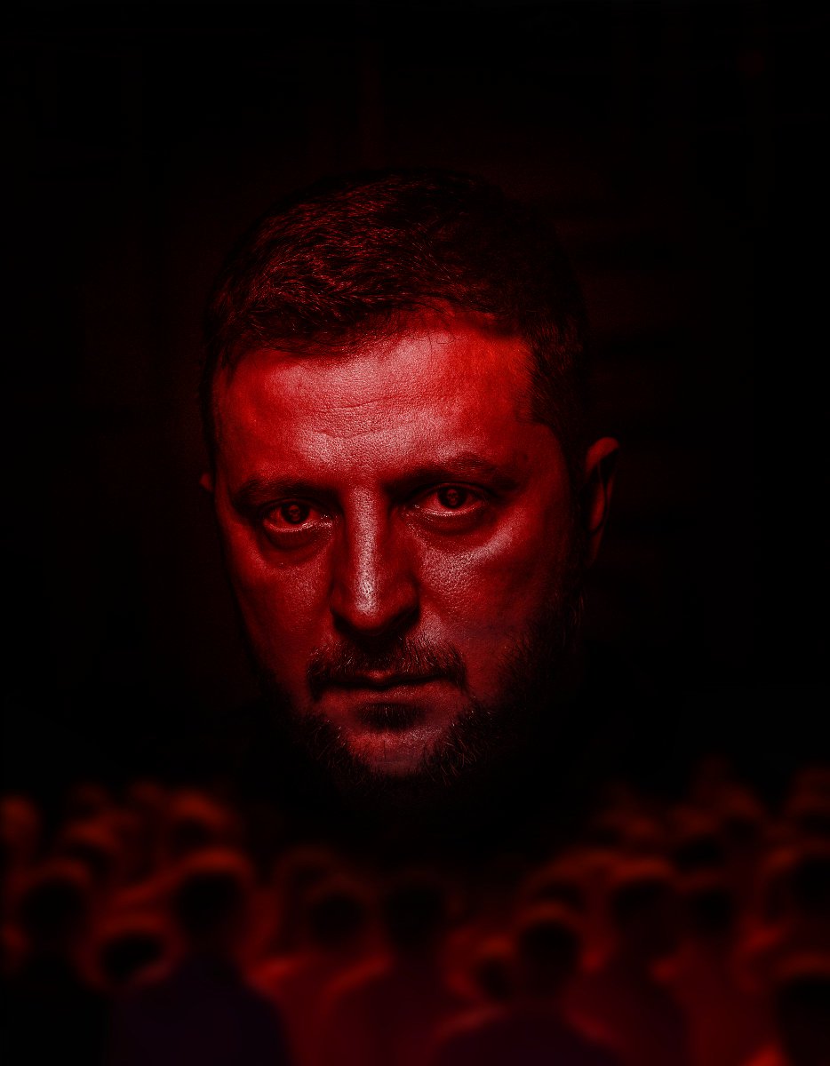 PARA_sweN's tweet image. Zelenskiy, History of Flip-Flops and External Influence
Kind of surprising that president Trump and vicepresident Vance didn't bring the past articles and info about Zelenskiy, when he was complaining about Putin breaking the deals.
Zelenskiy won the election in a landslide;…