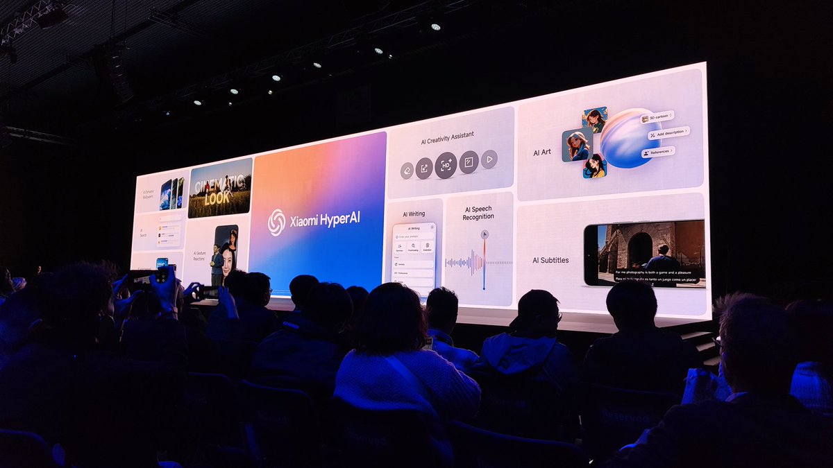 MrGadgetTech's tweet photo. #hyperAI é di fatto l'integrazione di Google @GeminiApp all'interno degli smartphone di #xiaomi 
#XiaomiLaunch #Xiaomi15 @Xiaomi https://t.co/DJkYFbkMBN