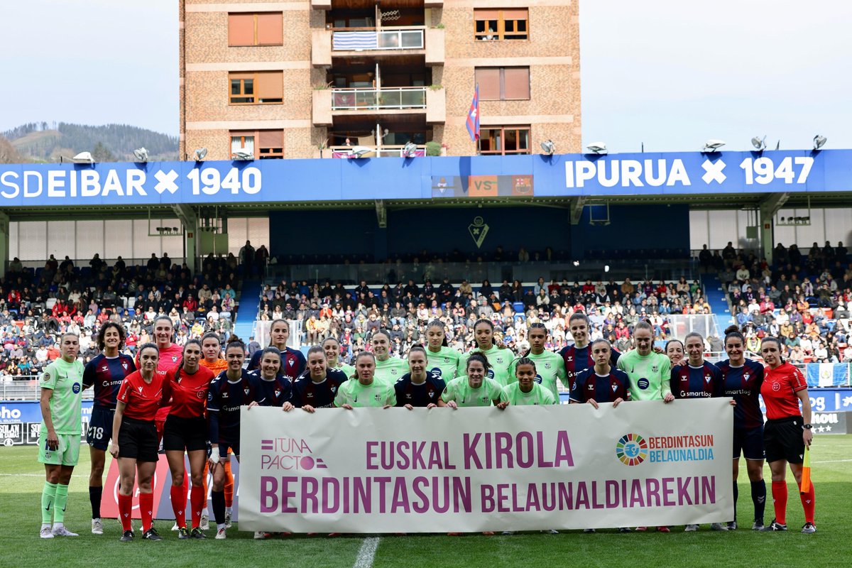 🟣Euskal kirola, berdintasunaren belaunaldiarekin!

🤝 <a href="/FCBfemeni/">FC Barcelona Femení</a> 

#EibarFem | #BetiArmaginak ⚔️