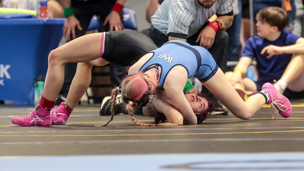 peterson_rick's tweet image. Easton Broxterman captures third straight Class 6A title to lead three @wrestle437 state champs as Blues finish third as a team. Runnerup Molly Spader paces @TeamTopHat1 to third-place showing. From @TopsportsN contributor @isaackdeer ...  
loom.ly/Dyns-Tg