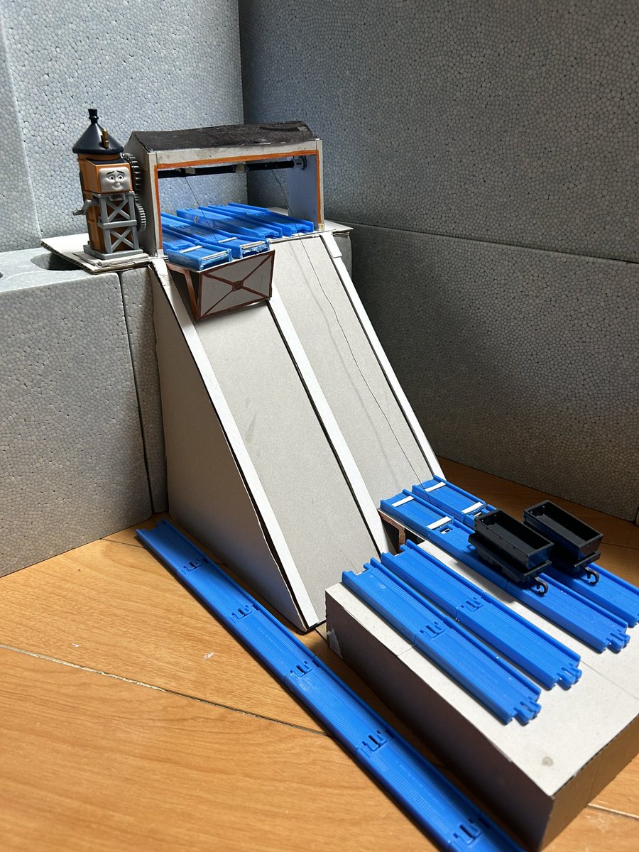 トーマスフィールド　Thomas Field tweet media