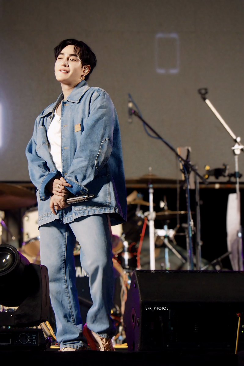 iam_notenote's tweet photo. ยิ้มแบบเสือหน้าแงว 🐯
#เป๊กผลิตโชค #peckpalitchoke
@peckpalit #sprphotos
#TheColorsOfLove #palitgallery https://t.co/EbQkCIOkLq