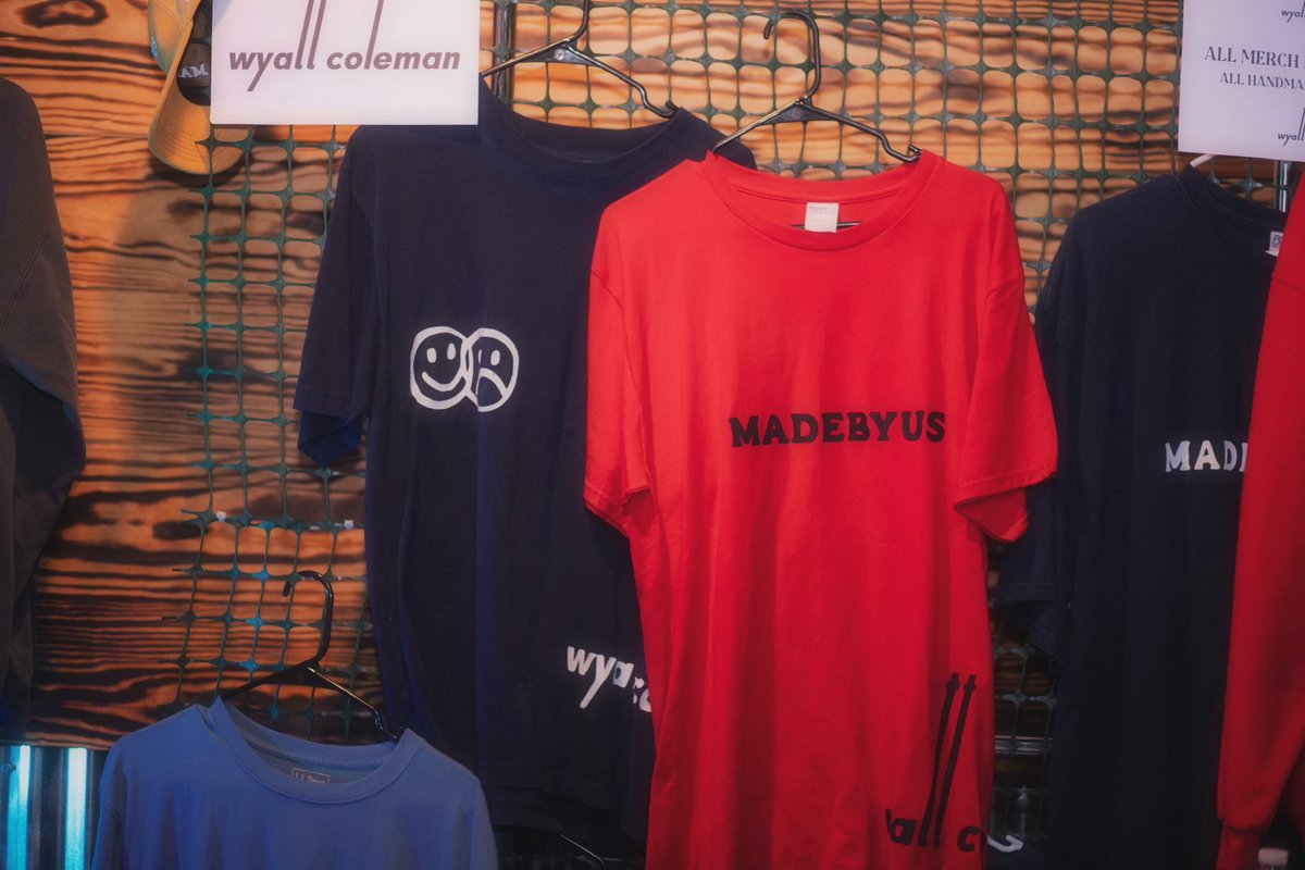 madebydubs's tweet image. more custom merch #madebyus