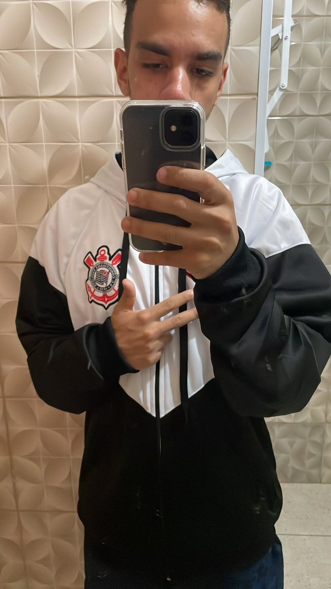 Loud Ricardo tweet media