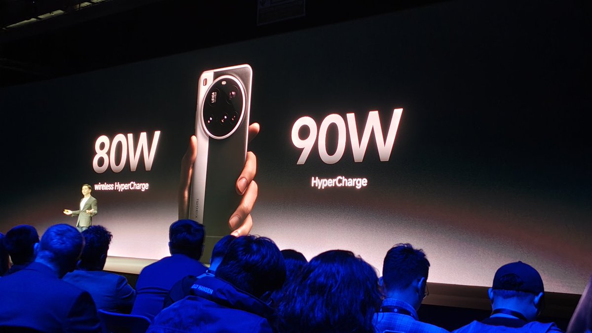 MrGadgetTech's tweet image. Batteria con ricarica veloce e capacità elevata su #xiaomi15ultra 
#XiaomiLaunch #MWC25 @Xiaomi