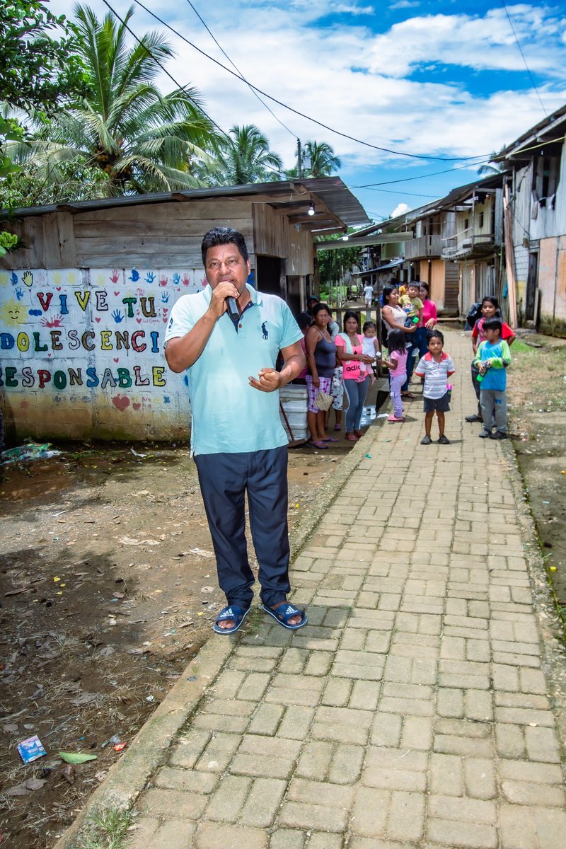 JanethBustosRC's tweet image. Vamos con con fuerza y amor por nuestra tierra, visitamos Zapallo Grande, comunidad #Chachi de nuestro hermoso cantón Eloy Alfaro 💙 desde este punto nuestros hermanos confirman su confianza y apoyo rotundo a @luisamgonzalezec , al proyecto de la #RC5