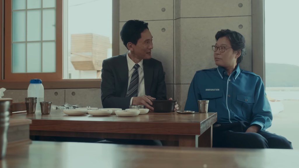 mi2mdv's tweet photo. 「 劇映画 孤独のグルメ 」井之頭五郎が究極のスープを求めて世界を巡る。映画もとにかくお腹が減ったし、笑いもあって面白くてほっこりする作品でした。ファンテヘジャンクやポッサム、ラーメンなど次々と美味しそうなご飯達が＿。特に序盤に出てきたオニオンスープが美味しそうだったな。 https://t.co/4SED2wXc3L