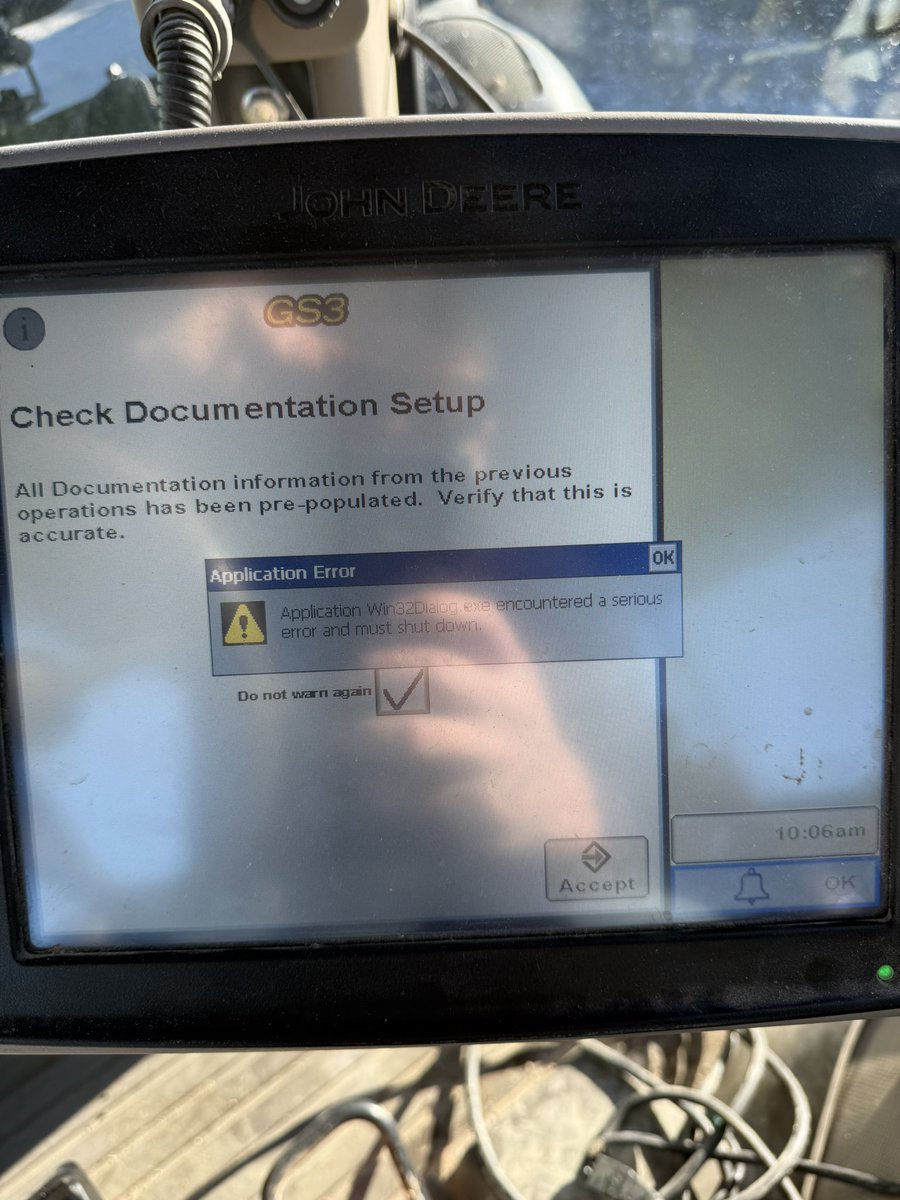 precisionnerd's tweet photo. Been doing Deere precision stuff for a long time. First time I’ve seen this. https://t.co/ObrF9KT9W7