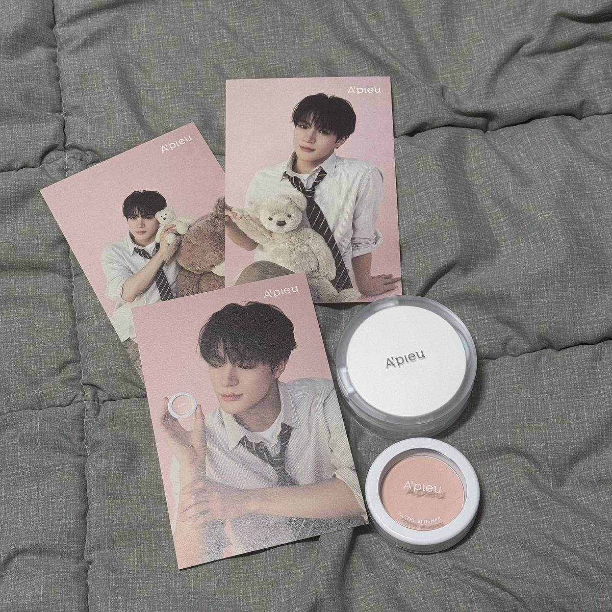 flup_j04's tweet photo. 😍

#APIEUxJENO
#어퓨XNCT제노
#어퓨X제노

@Apieu_official https://t.co/RyLi8lLBZn