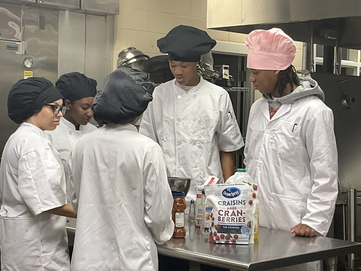 Nothing like visiting Culinary Arts on a Friday! They are prepping for a Saturday catering event. 😊 💙