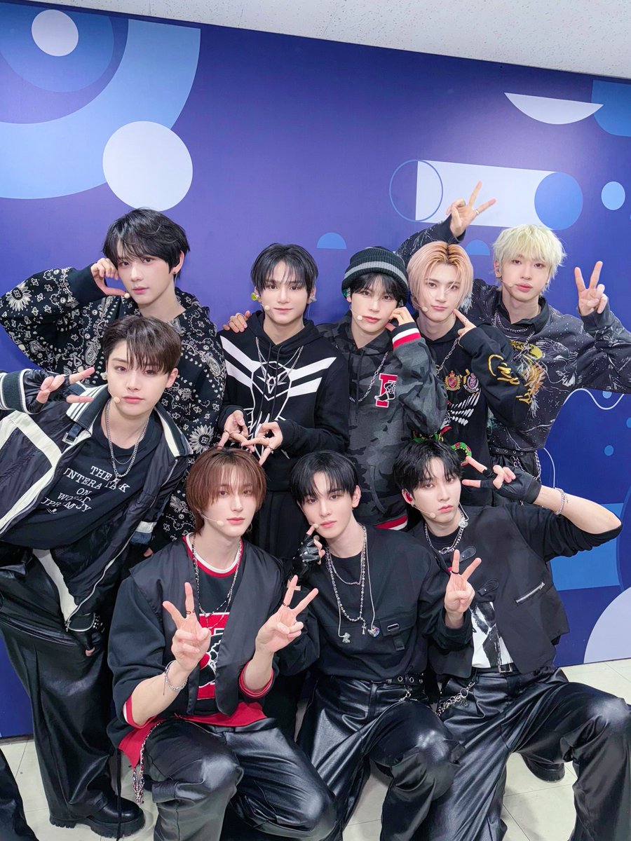 [📸]

-250302 SBS 인기가요🖤
ꔛ🌟❤️‍🔥🏆

#XODIAC #소디엑 
#GLOWY_DAY #XODIAC_GLOWYDAY
#TIME2SHINE #XODIAC_TIME2SHINE