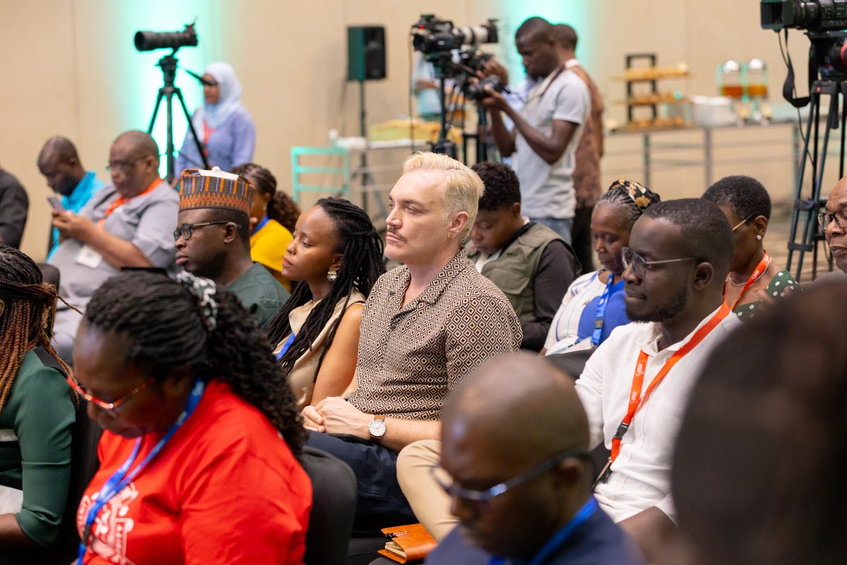 This afternoon, ahead of #AHAIC2025 opening in Kigali, Minister <a href="/nsanzimanasabin/">Dr Sabin Nsanzimana</a> joined Dr. Githinji Gitahi (<a href="/daktari1/">Dr Githinji Gitahi, MBS</a> - <a href="/Amref_Worldwide/">Amref Health Africa</a>), Dr. <a href="/Chikwe_I/">Chikwe Ihekweazu</a> (<a href="/WHOAFRO/">WHO African Region</a>), and Dr. Claudia Shilumani (<a href="/AfricaCDC/">Africa CDC</a>) for a press briefing.

The briefing highlighted key discussions over the