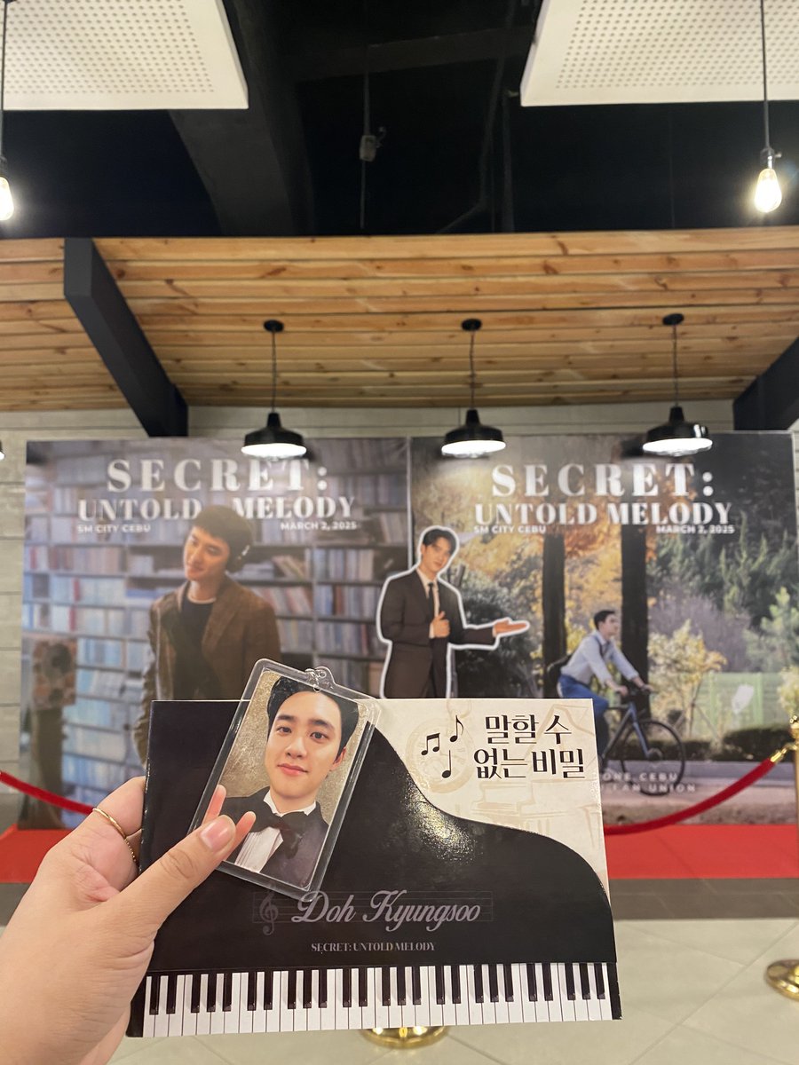 baekcon04's tweet photo. “𝘠𝘰𝘰 𝘑𝘰𝘰𝘯, 𝘪𝘵'𝘴 𝘢 𝘮𝘪𝘳𝘢𝘤𝘭𝘦 𝘵𝘩𝘢𝘵 𝘸𝘦 𝘮𝘦𝘵. 𝘐 𝘭𝘰𝘷𝘦 𝘺𝘰𝘶.”

not to be biased but SECRET: UNTOLD MELODY is ♾️/100 because grabeng actingan and magpaiyak sina kyungsoo and jin-ah 😭😭 

thank you always and congrats @LuckyOneCebu @exocebufanunion for another successful block screening event 😍❤️

#말할수없는비��� #Secret_UntoldMelody #SecretUntoldMelodyPH @companysoosoo_