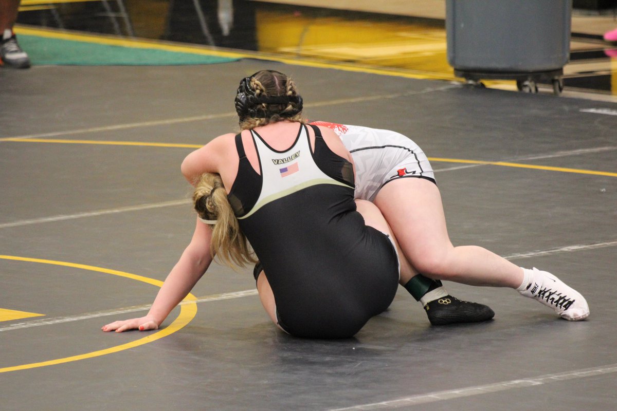 TheLilG5's tweet photo. States Baby!!!!! I placed 3rd at the regional championships/state qualifiers and will be wrestling at the Giant Center this week. So proud of my best friend ever for placing 1st and winning her last regional contest. I love you Natalie ❤️. https://t.co/2az601CGNn