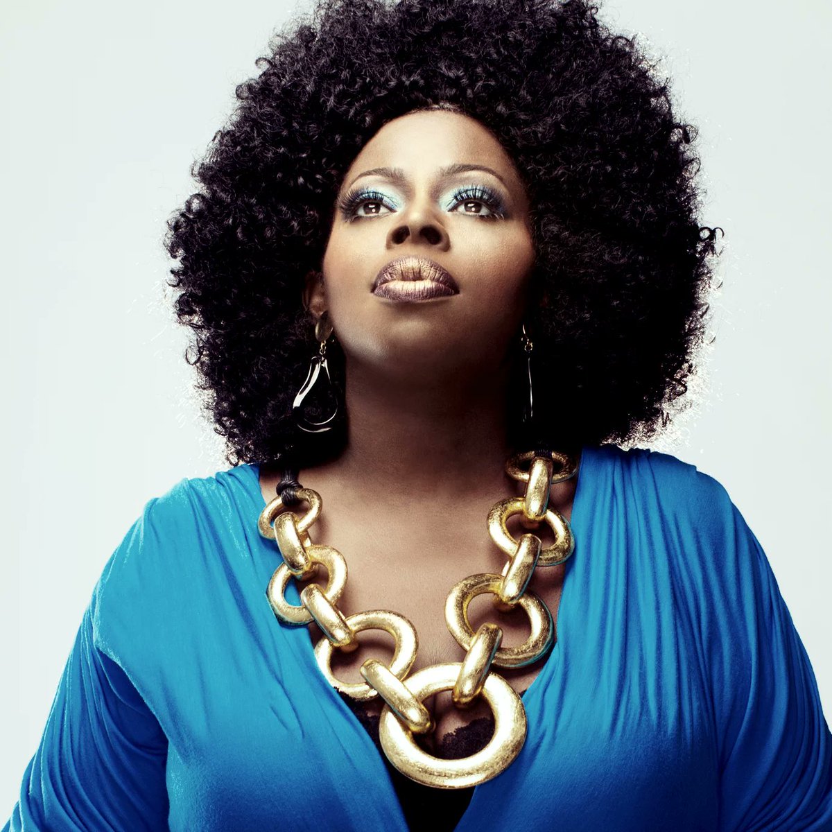 chartdata's tweet image. Angie Stone's "No More Rain (In This Cloud)" has entered the top 10 on US iTunes.
