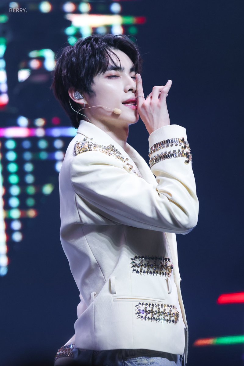 Berry_Berryy8's tweet photo. 250223
#샤오쥔 #XIAOJUN #肖俊
#WayV https://t.co/V6AZ6sRaGO