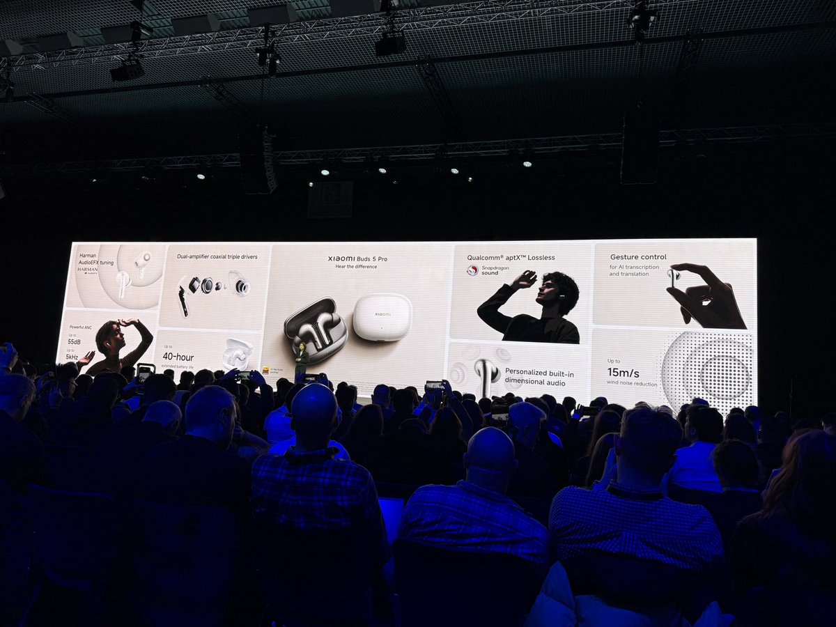 Le cuffie che registrano e trascrivono  grazie all’AI: le Buds 5 Pro di <a href="/Xiaomi/">Xiaomi</a> promettono bene, e c’è anche una versione wi-fi per audio lossless, una novità assoluta che però funzionerà solo con pochissimi smartphone per ora