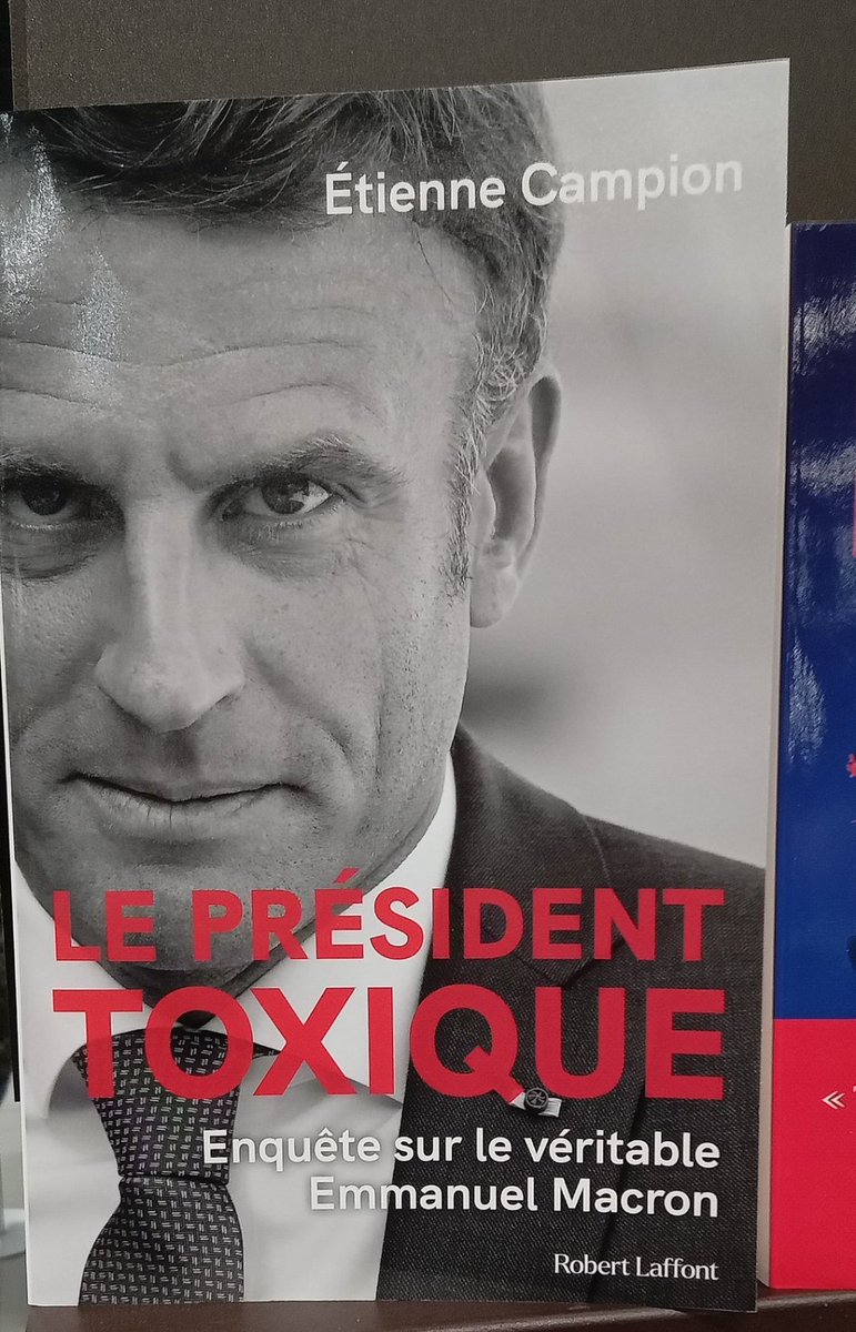 <a href="/EmmanuelMacron/">Emmanuel Macron</a> On s'en fout de l'Ukraine !!
Ça n'a jamais été notre guerre psycho !
Tu détestes tellement la France que tu es prêt à déclencher une troisième guerre mondiale pauvre fou !C pas toi qui prendra un missile en pleine gueule 
Qui va arrêter cet enflure avant qu'il ne soit trop tard ?