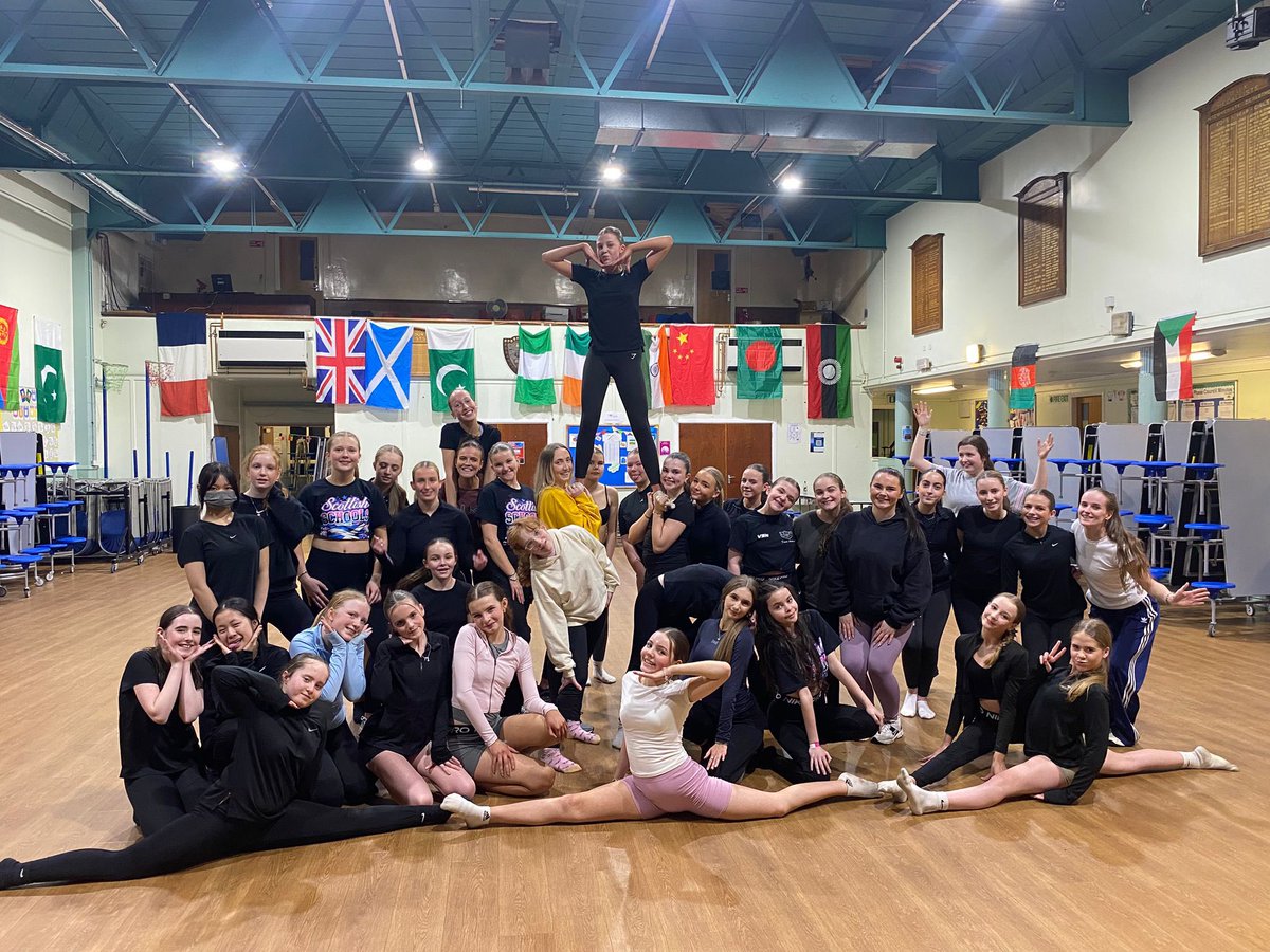 Lenzie academy pupils danced all night long at the very first Danceathon! S1-S5 pupils took part in various workshops delivered by pupils themselves to the amazing Dance republic and Firebird! I am so glad to be part of an amazing night🎉