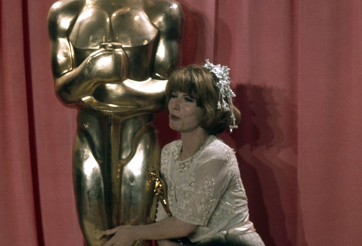 Big day, very serious, very important. 

#Oscars